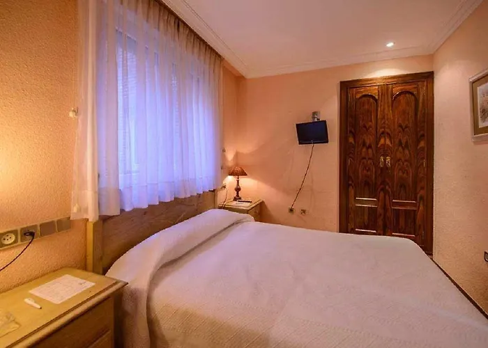 Hotel Rio Cea Puente Almuhey